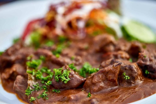 How to Make a Classic Belgian Stoofvlees with a Dark Beer Sauce?