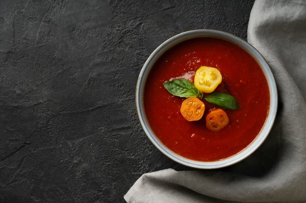 What's the Secret to a Flavor-Packed Spanish Gazpacho with the Freshest Tomatoes?